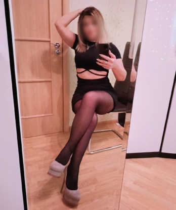 Искушенная фея с аппетитной фигурой готова погрузить тебя в океан наслаждения и удовольствия. Не упусти шанс окунуться в мир страсти в моих объятиях! 1180, 28 лет